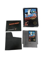 Duck Hunt Nintendo NES, 1985 5-Screw Unpunched Hangtab Complete CIB BLACK BOX