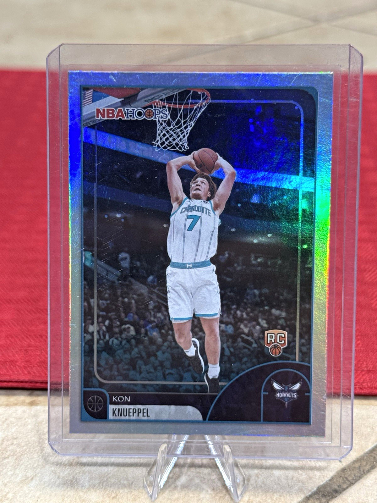 Topps 2025-26 Topps Kon Knueppel Charlotte Hornets #204 Rainbow Foilboard RC
