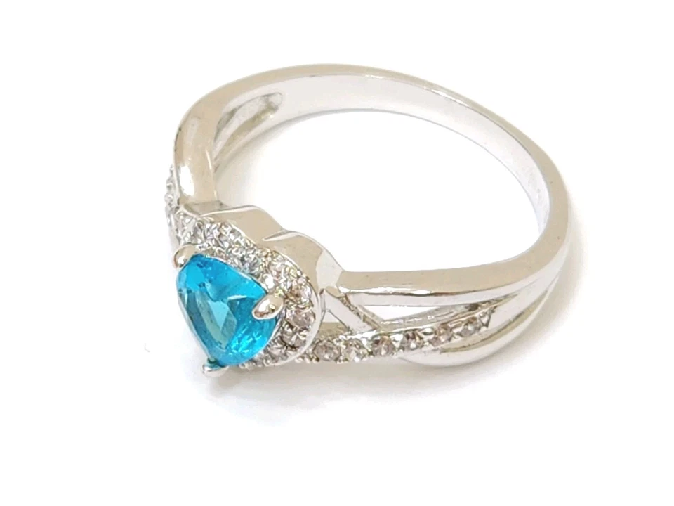 ANILLO SOLITARIO TOPACIO CORAZÓN AZUL HGE ORO BLANCO 14K Y CIRCONITA CÚCTEL AMOR TALLA 8,75 Foto 2 de 4
