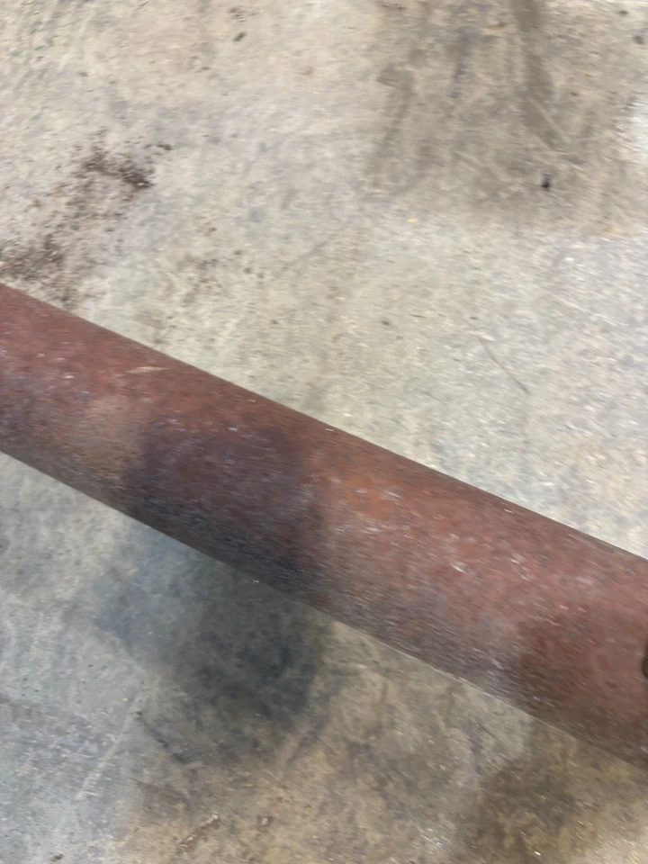 1967 1972 CHEVROLET GMC K20 4WD REG CAB LONG BED 1/2 TON REAR DRIVESHAFT SHAFT - Image 3 of 4