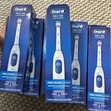 Oral-B Pro-Health Clinical Electric Toothbrush - Precision Clean