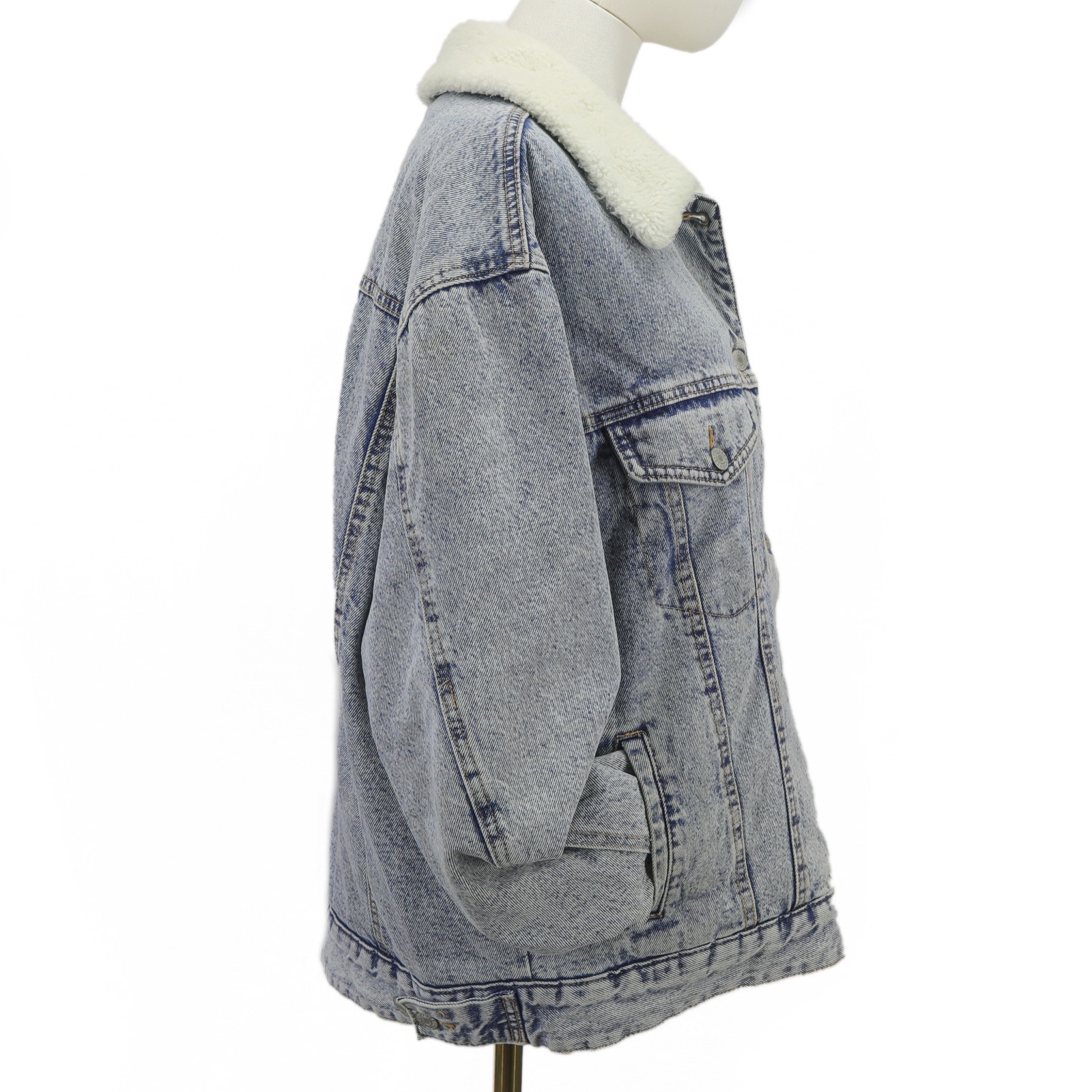 Vintage Pull & Bear Sherpa and Quilted Lined Mens Denim Jacket Acid Washed Large image 3