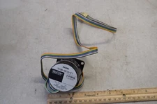 VEXTA STEEPING MOTOR 2-PHASE 1.8 DEGREE / STEP DC 5V 1A 3195-9212-C1