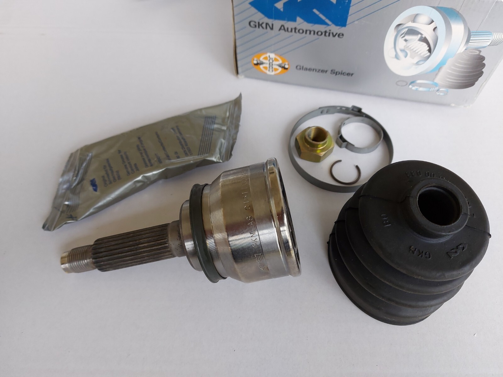 303004 GKN LOBRO CV JOINT KIT, FOR SUZUKI SWIFT II SEDAN 1.6 (AH, AJ