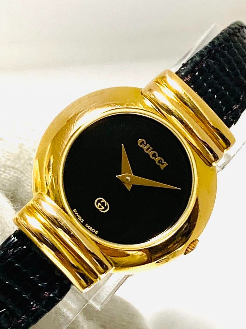 GUCCI 5300L Watch 24mm Quartz Black Dial Gold Ladies Vintage
