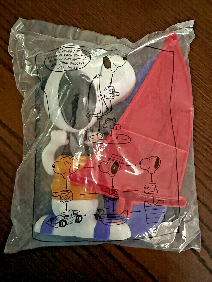 McDonalds Vintage Toys 2004 Peanuts 