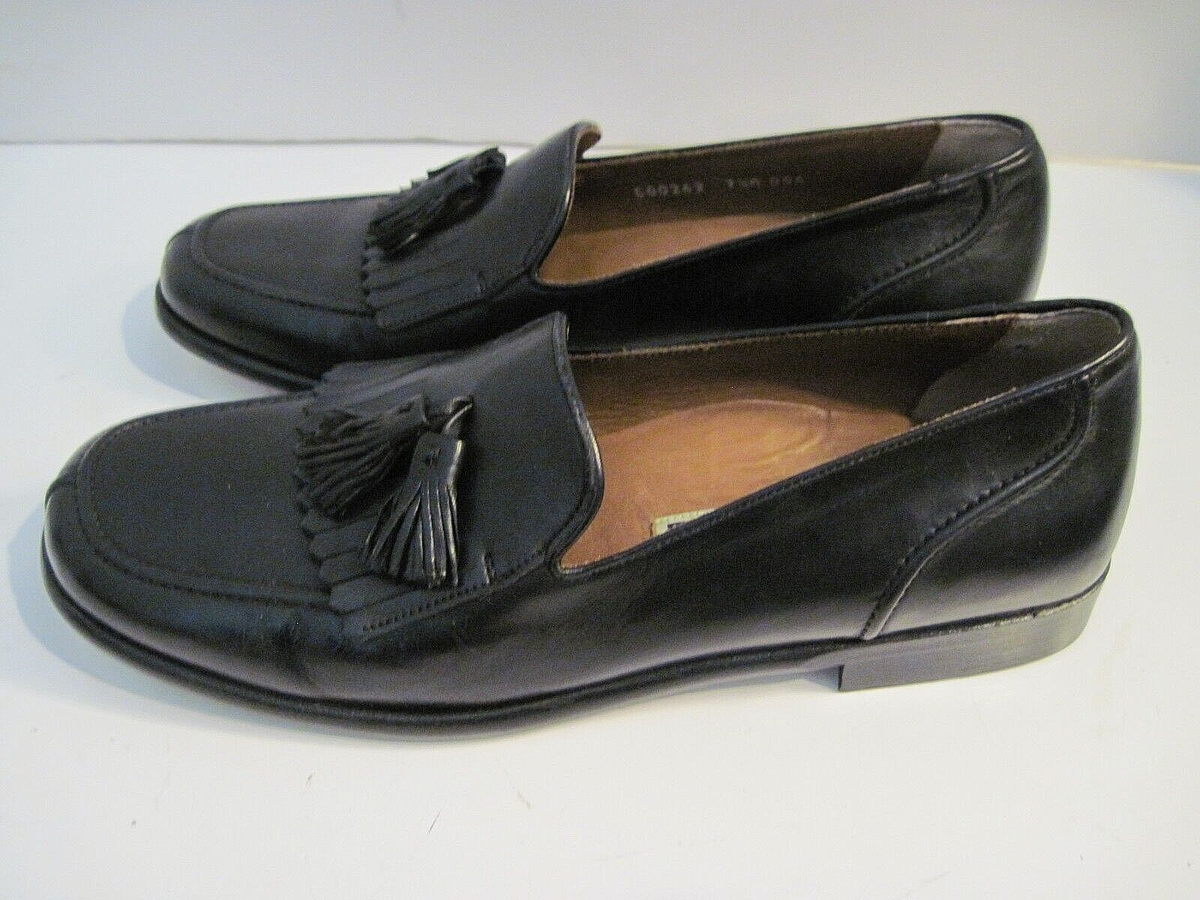 COLE HAAN BRAGANO BLACK LEATHER KILTIE TASSEL LOAFERS MENS  display picture 1