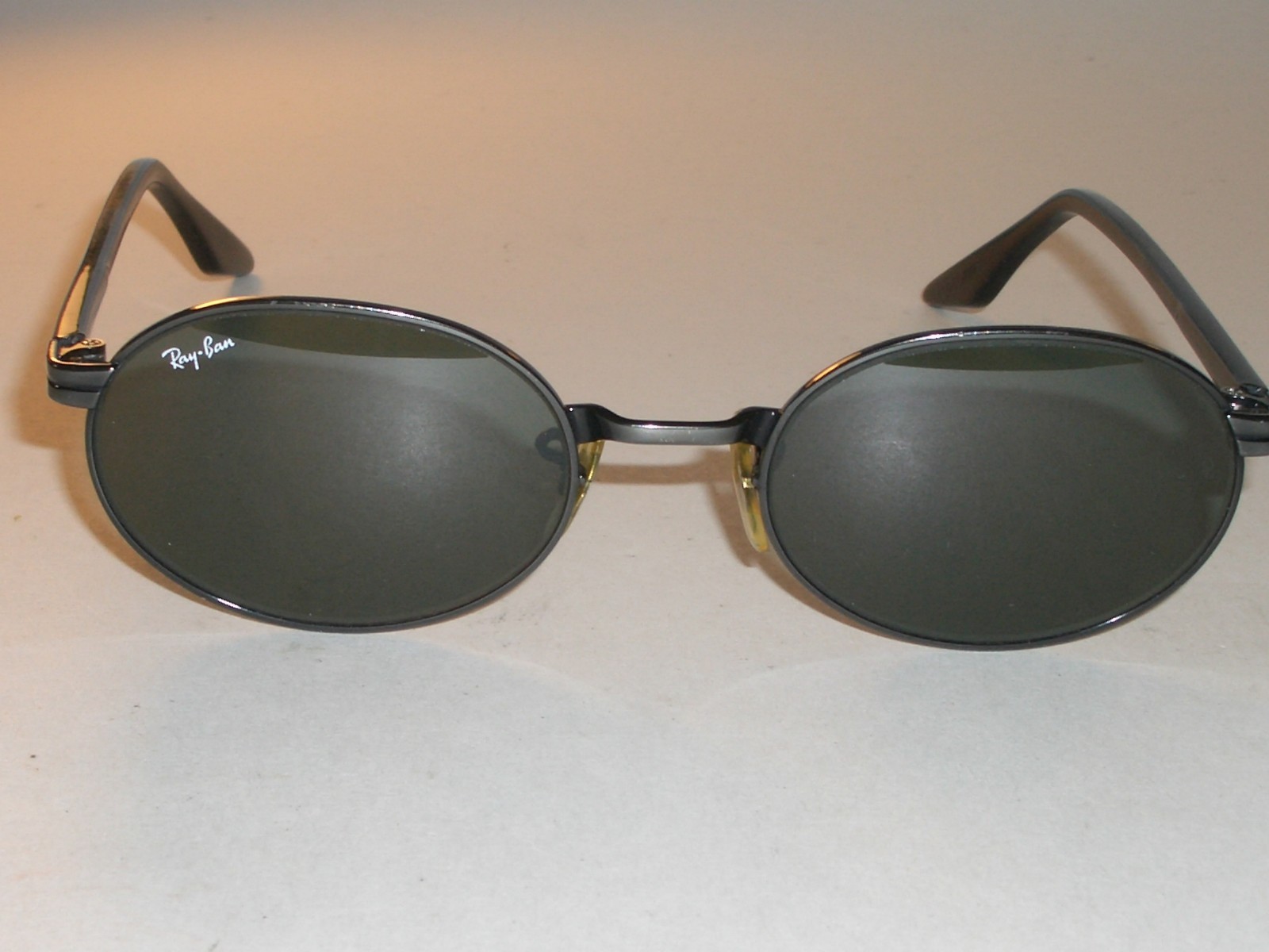 black oval ray bans