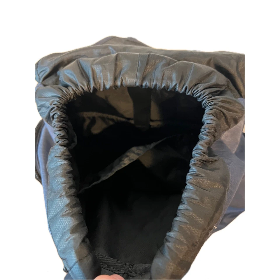 Mochila de carga superior azul Calvin Klein Foto 4 de 4