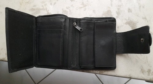 Geldbeutel/Geldbörse von ESPRIT schwarz - Bild 3 von 4