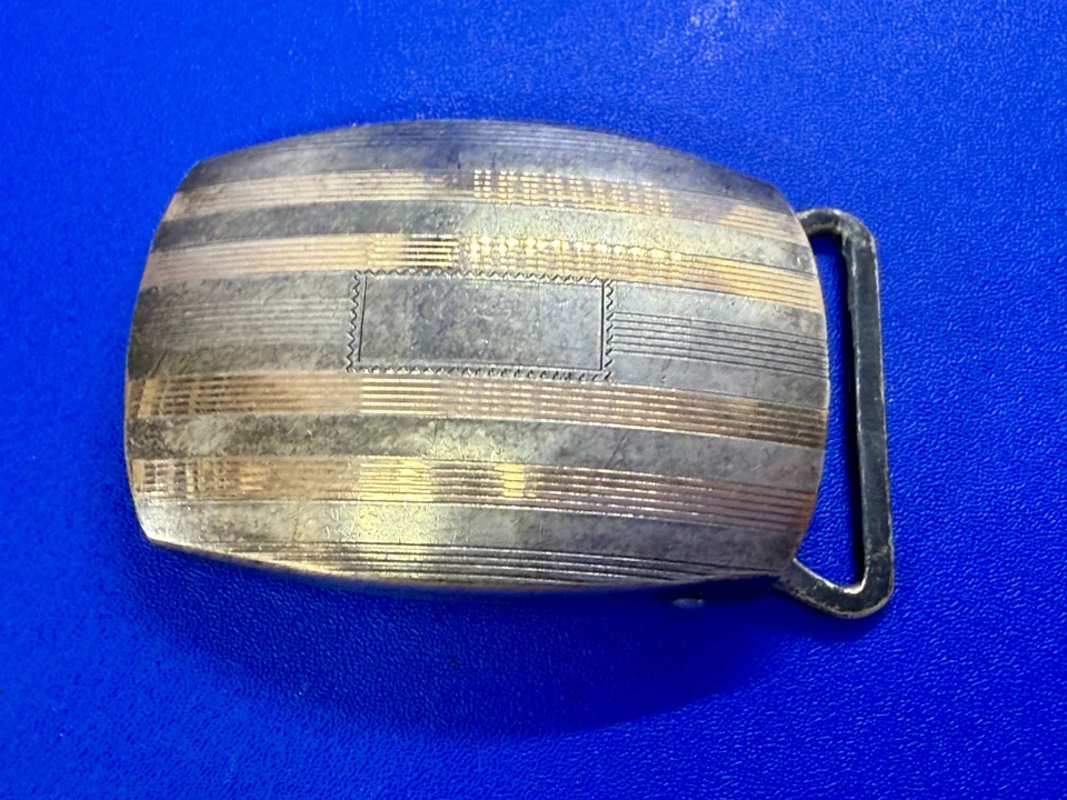 Антикварная пряжка для ремня 1920-е в стиле ар-деко из чистого серебра и золота 14 карат с гравировкой - Изображение 3 из 4