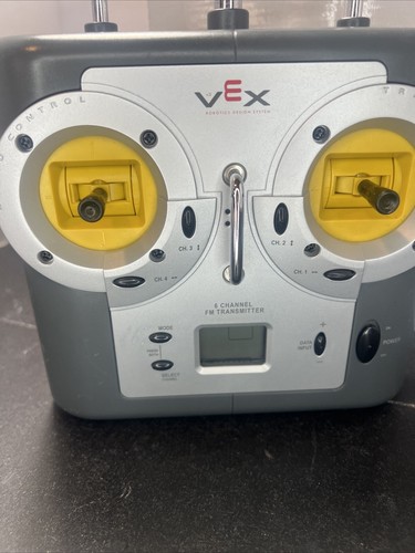 VEX Robotics 6-Kanal Fernbedienung #61 Crystal FM RC Sender 276-2151 - Bild 3 von 5