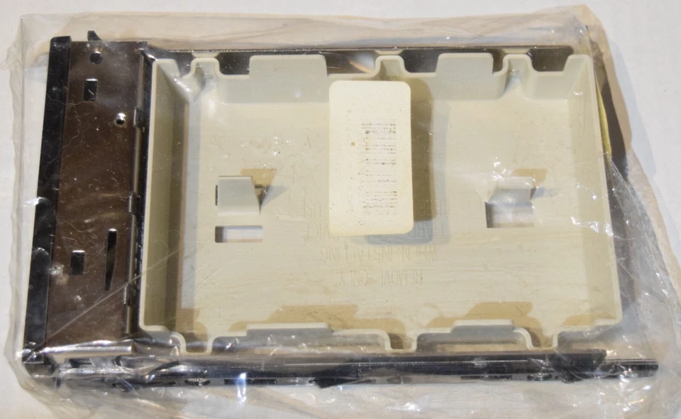 Intel Drive Bay Carrier, 3.5-inch, SCA, FXX2DRVCARBLK, NOS - Image 4 of 4