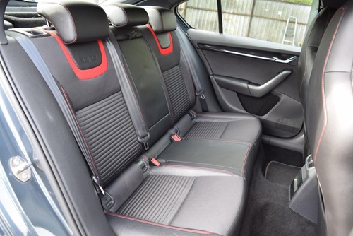 2015 SKODA OCTAVIA 2.0 TDI CR 184 VRS HATCHBACK MANUAL HUGE SPEC 2 KEYS NAVI - Picture 11 of 20