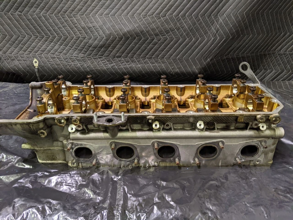 BMW E60/E61/E63/E64 M5 M6 S85 V10 Cylinder Head 11127833881 Foto 4 de 4