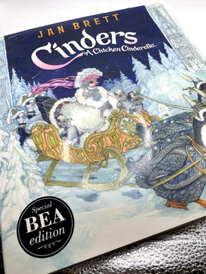 Cinders : A Chicken Cinderella by Jan Brett (2013, Picture Book) SIGNED BEA Ed.