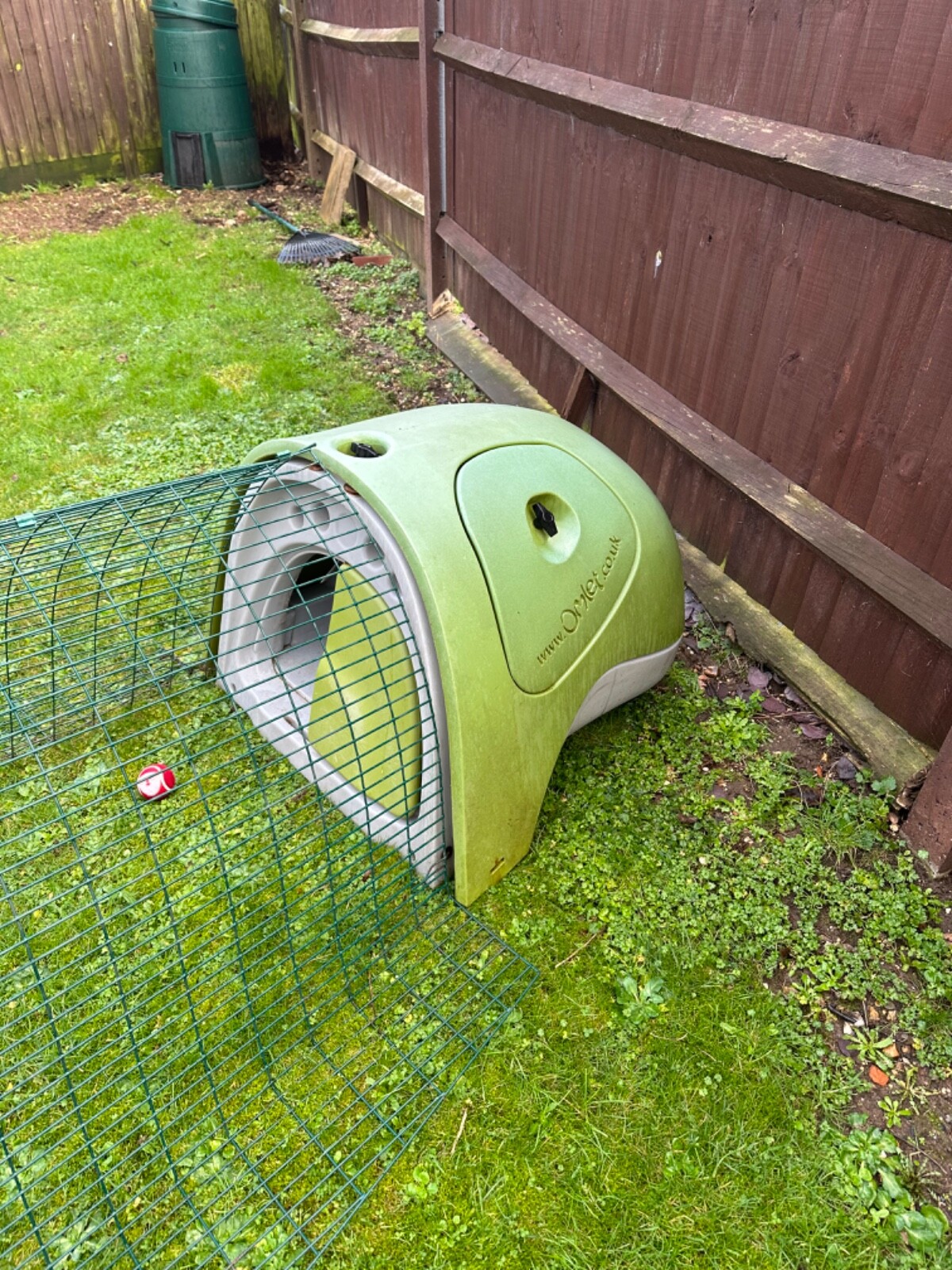 Dismantled omlet eglu coop with 2 meter run. eBay