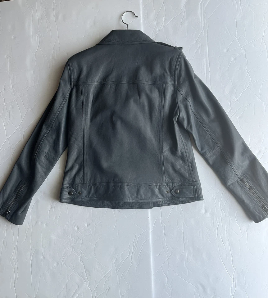 Chaqueta de motociclista Banana Republic de cuero para mujer gris acero azul S mediana nueva sin etiquetas Foto 3 de 4