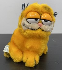 Vintage 1981 R. Dakin Garfield Sitting Plush