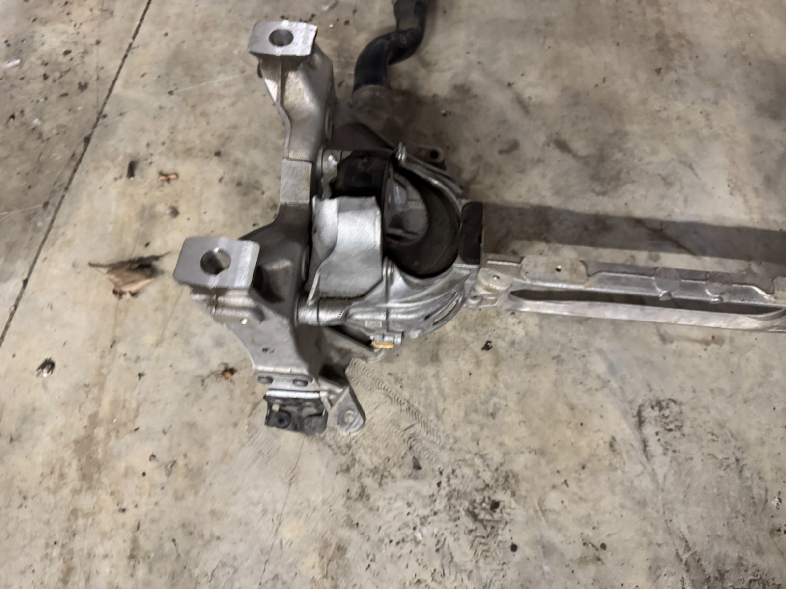 Lamborghini Urus Front Subframe P/N 4M0399315AA