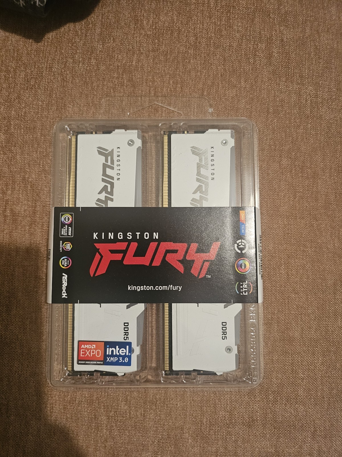 RAM DDR5 32 Go Kingston 6000MHz CL30 fini les ralentissements PC avec la mémoire vive ultra rapide