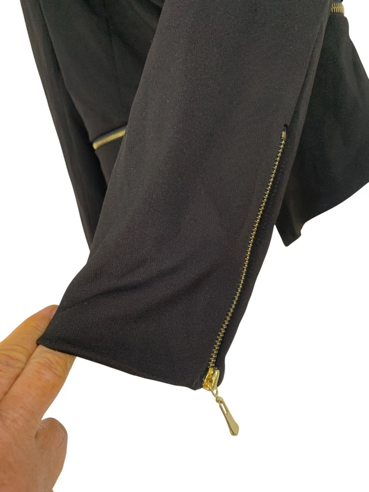 Chaqueta Blazer Forever21 Negra Ajustada M Cremallera Dobladillo Peplum Recortado RY10373 Foto 4 de 4