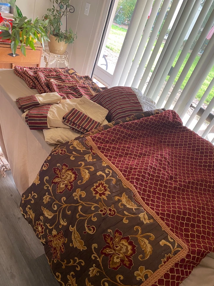 CALIFORNIA KING Size, 10 - PIECE COMFORTER BEDDING SET, Sheet Pillow Sham Skirt - Image 2 of 4