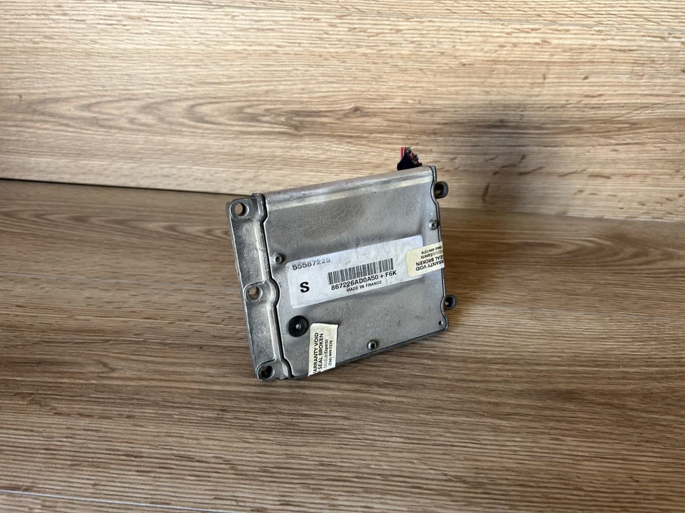 COMPUTADORA MOTOR SAAB 9-3 2,0 L DME ECU ECM OEM (2003-2011) 55567225 Foto 3 de 4