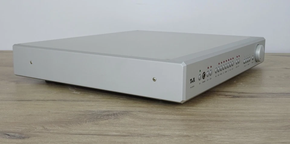 T+A PA1230R Vollverstärker, Silber, optisch sehr guter Zustand, 10624/1307E00123 - Bild 4 von 4