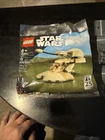 LEGO Star Wars: AAT (30680) and five small battle droids
