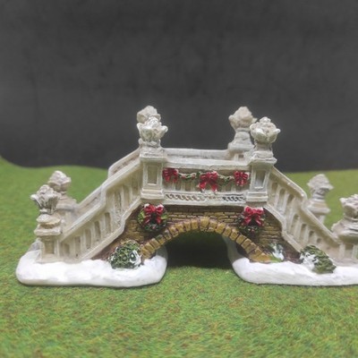 Luville Lemax Figur Deko - Diorama - alte Schneebrücke - L13 xH6 cm