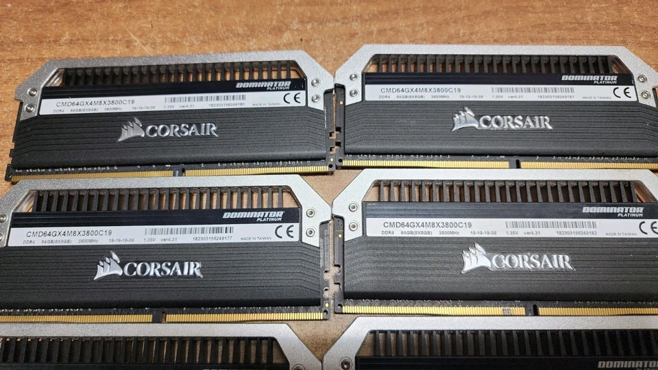 Corsair Dominator Platinum 64GB (8X8GB) DDR4 3800MHz Desktop memory Ram - Image 3 of 3