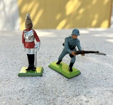 Vintage 1971 britains ltd Deetail toy Figurine Lot Of 2