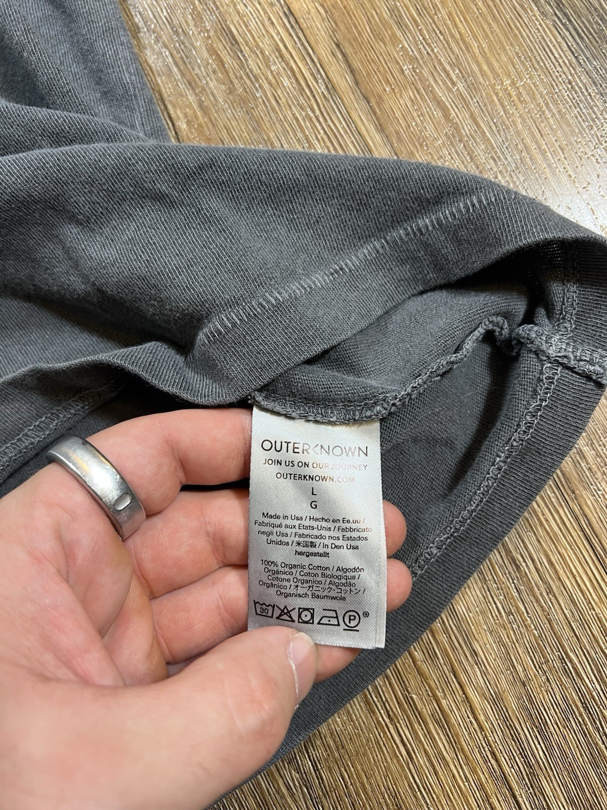 Outerknown Men's Groovy T Gray 100% Organic Cotton T-Shirt L vintage style