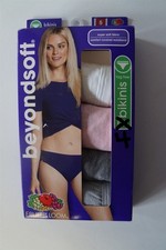 Fruit of the Loom Women's 4 Pack Tag Free Bikinis Size 5/S - OPEN PACKAGE
