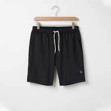 NWT - Vuori Men's Sunday Performance Short 8" - Black color - New
