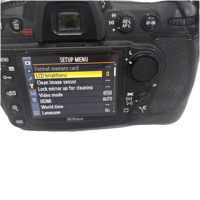 Nikon D300 DSLR Camera w/ Nikon DX 18-200mm VR Lens – Tested