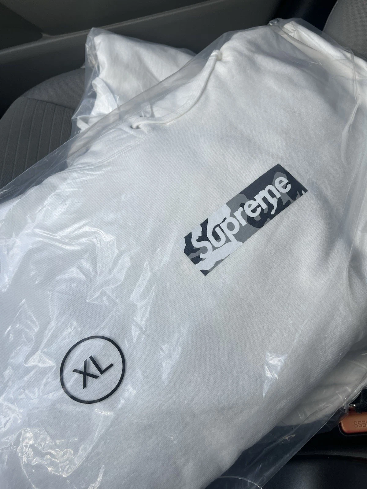 Sweat à capuche Supreme Miami Exclusive Box Logo taille XL *LIVRAISON MAINTENANT*