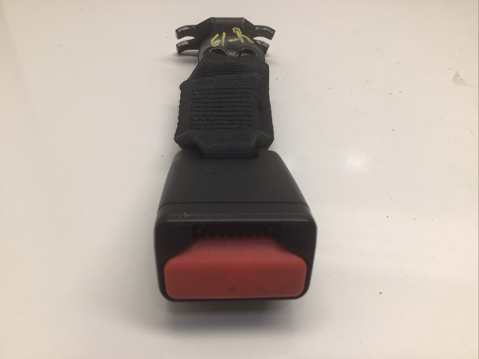 MASERATI GHIBLI REAR CENTER SEAT BELT SEATBELT BUCKLE OEM 2014 - 2020