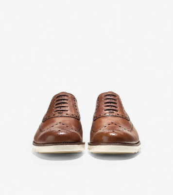 Cole Haan Men display picture 2