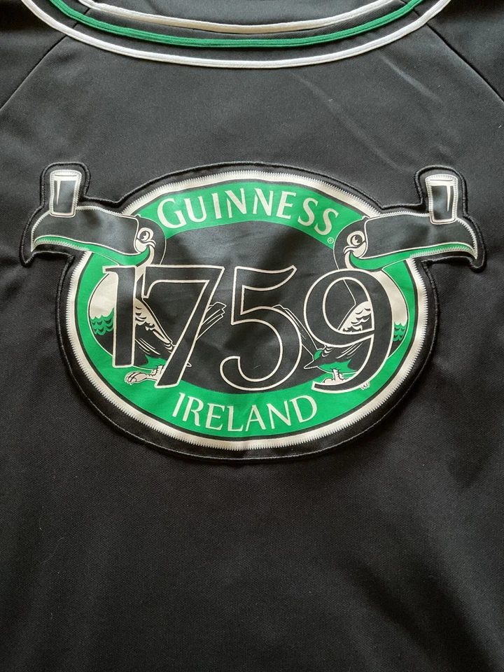 Camiseta de béisbol grande negra Guinness Beer bordada Foto 3 de 4