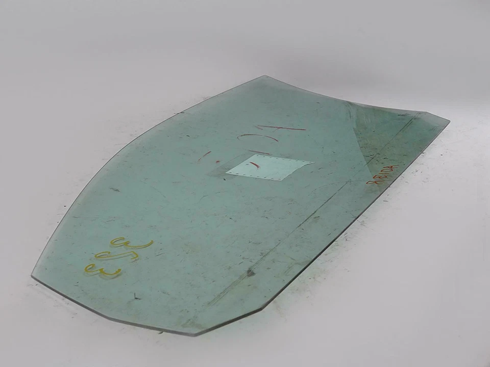 2006 - 2009 Volkswagen Rabbit 2Dr Window Glass Door Front Passenger Right Foto 4 de 4