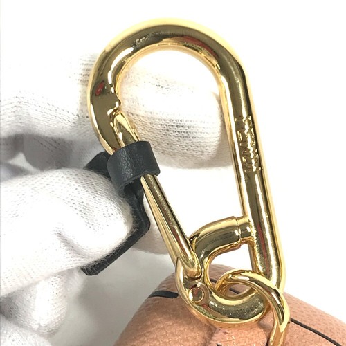 FENDI Logo Airpods Case Earphone case Leather Beige - Picture 6 of 12