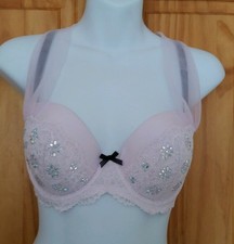 Victoria's Secret Dream Angels Push Up Bra 32DD. Light pink w/ Bling Tulle Bow