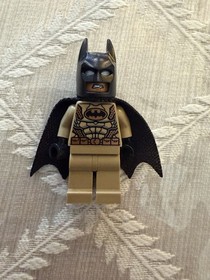 LEGO Batman sh288 Desert Tan Suit Cape Minifigure 76056 Ra's al Ghul