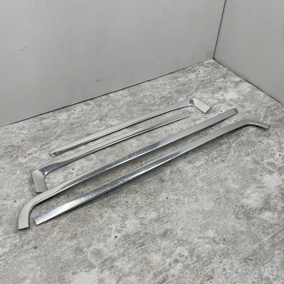 Juego de 4 molduras cromadas parabrisas Ford F150 Bronco 1980-1996 Foto 3 de 4