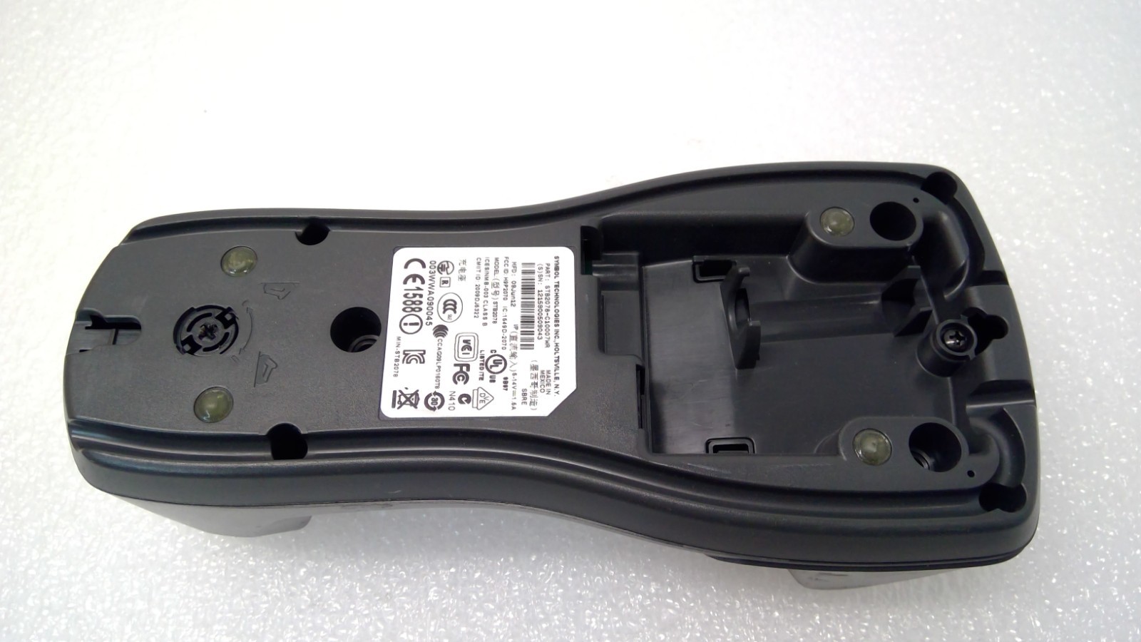 Motorola Symbol Barcode Scanner MT2070 -HD4D62370WR W/Cradle STB2078*NO BATTERY*