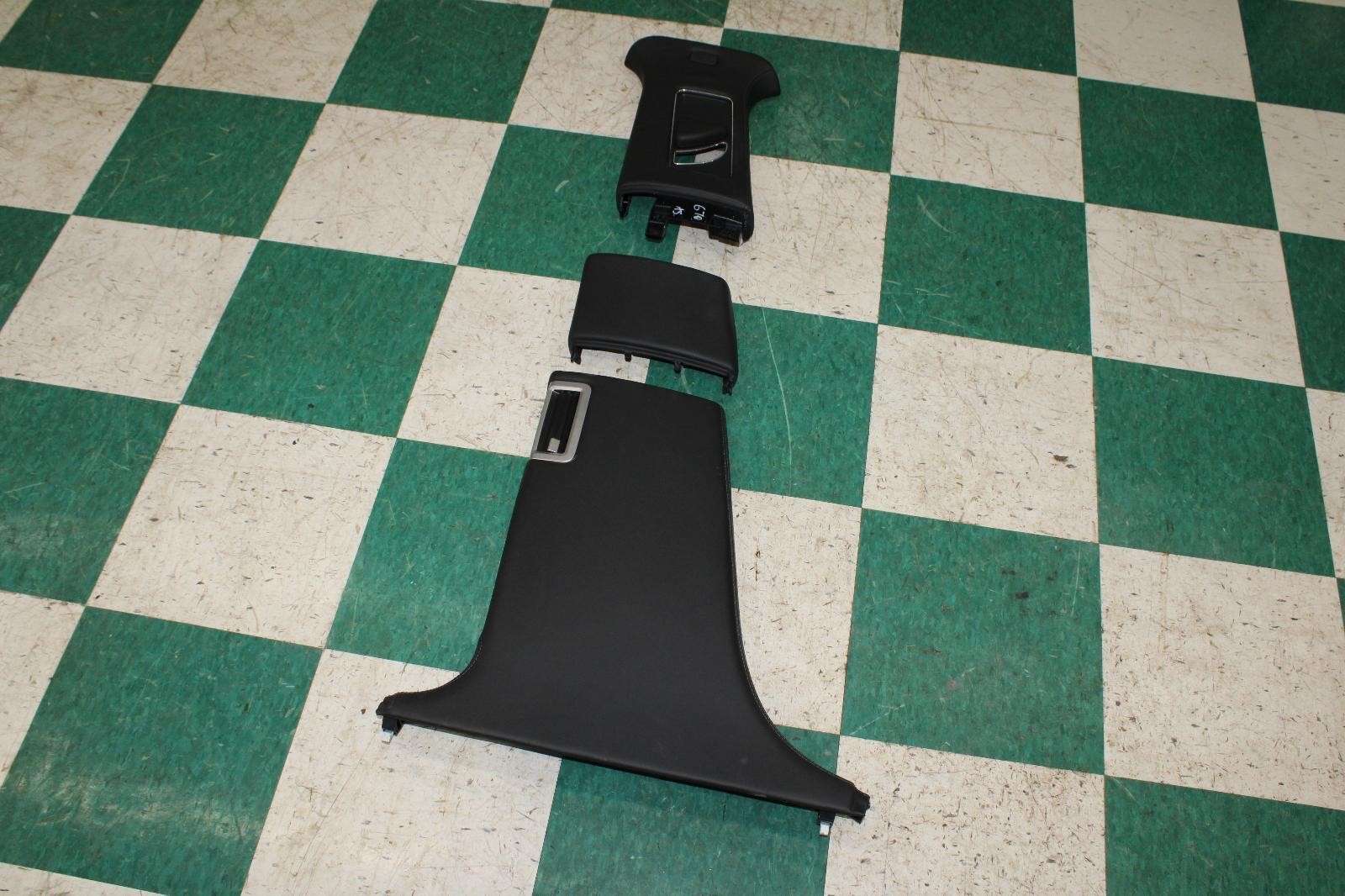 13-18 Flying Spur Black Driver Side Left LH B Pillar Trim Panels OEM Factory WTY