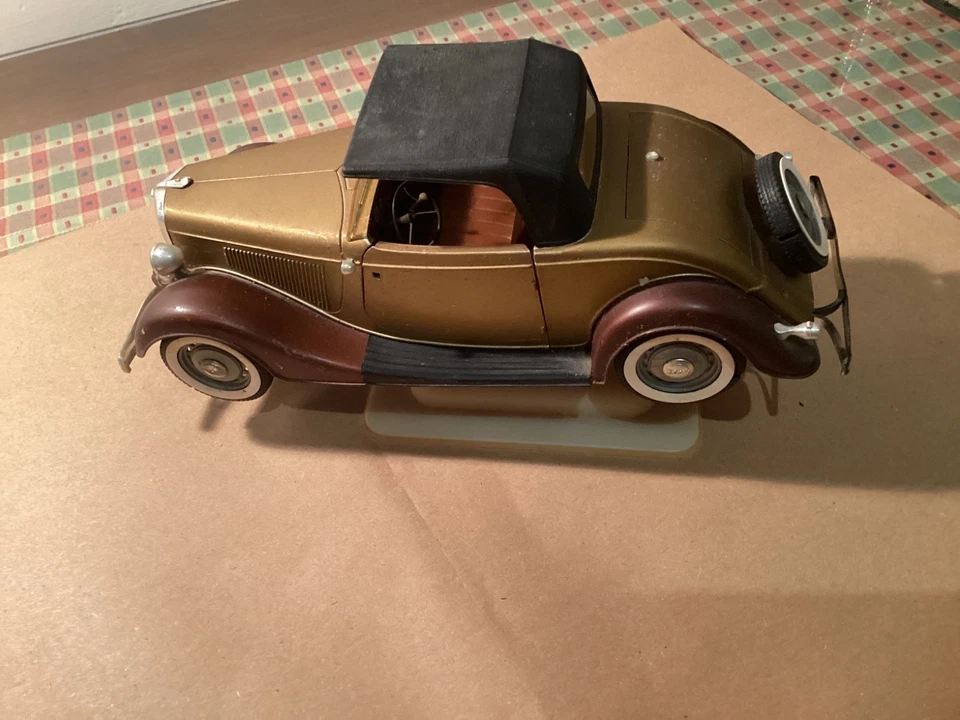 Ford V 8 Solido Francia France scala 1/16 - Immagine 2 di 4