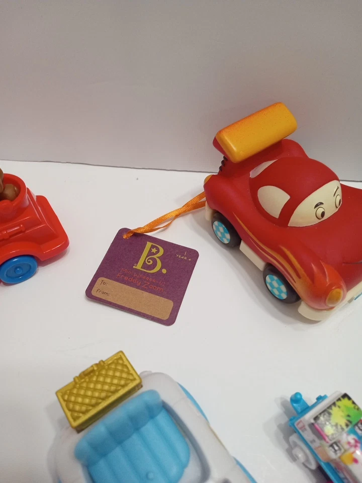 Lote de 17 coches y vehículos de juguete Looney Tunes Fisher Price Hot Wheels 1,4 libras Foto 4 de 4